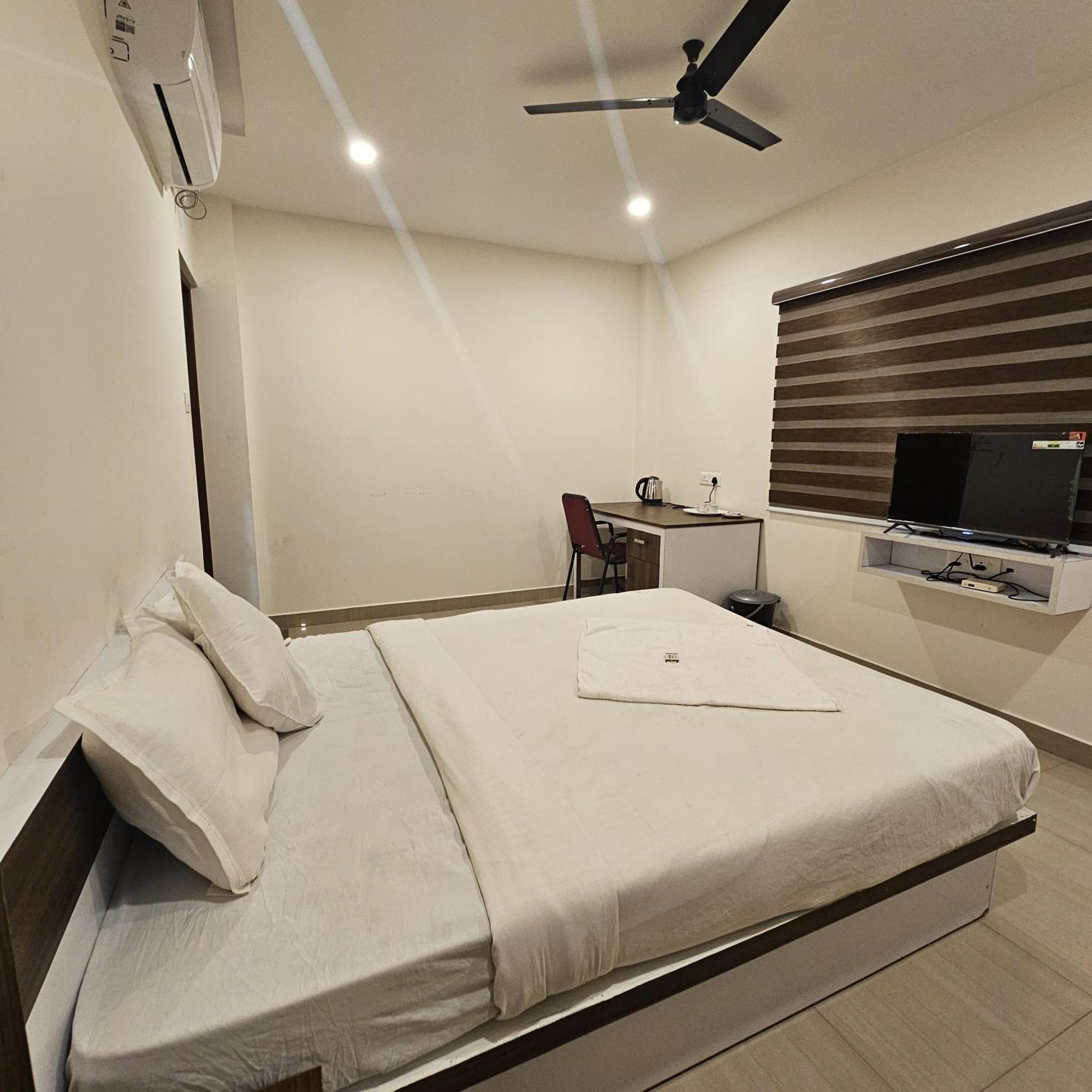 Kochi Heres Haut Residency מראה חיצוני תמונה