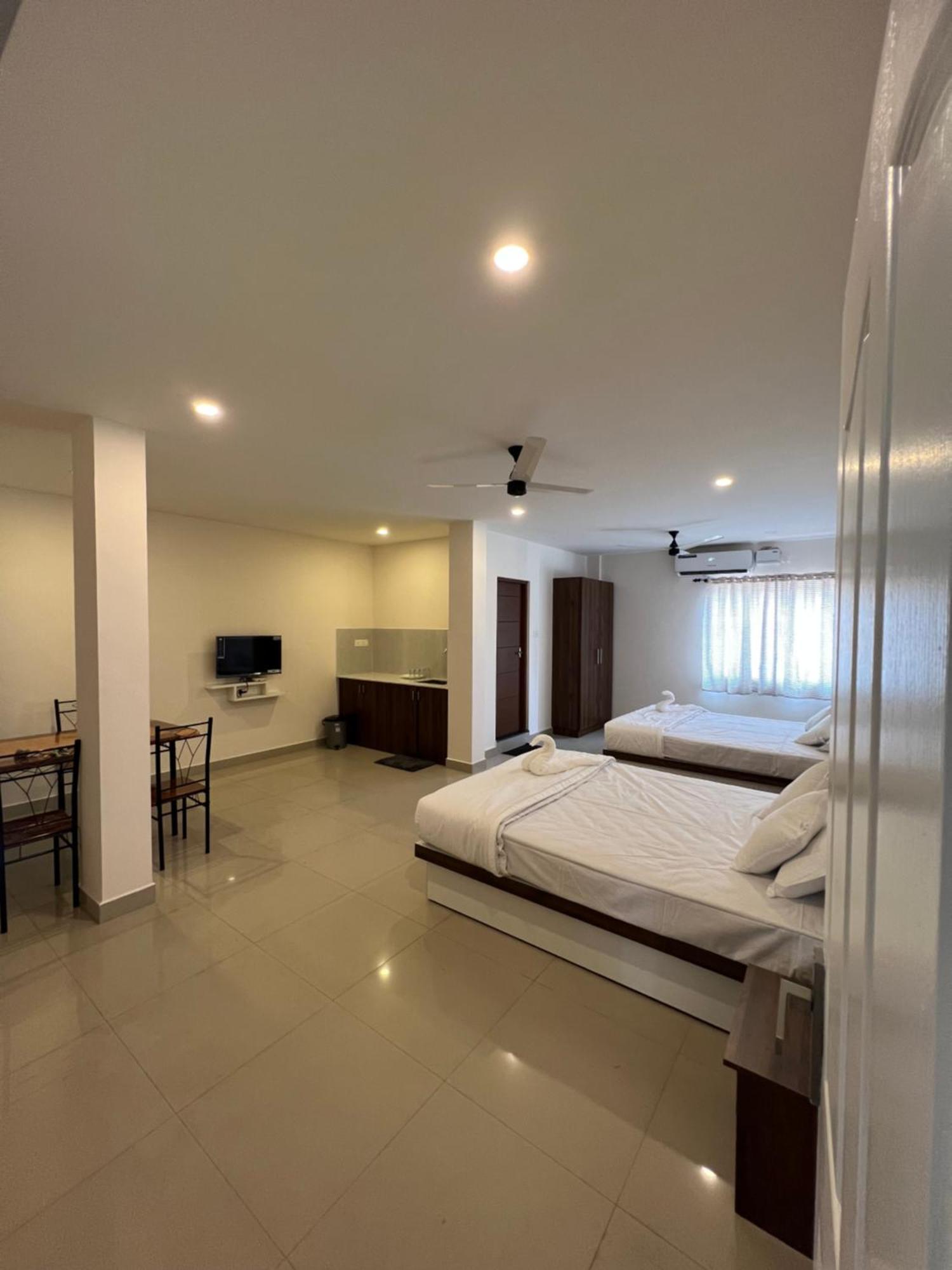 Kochi Heres Haut Residency מראה חיצוני תמונה