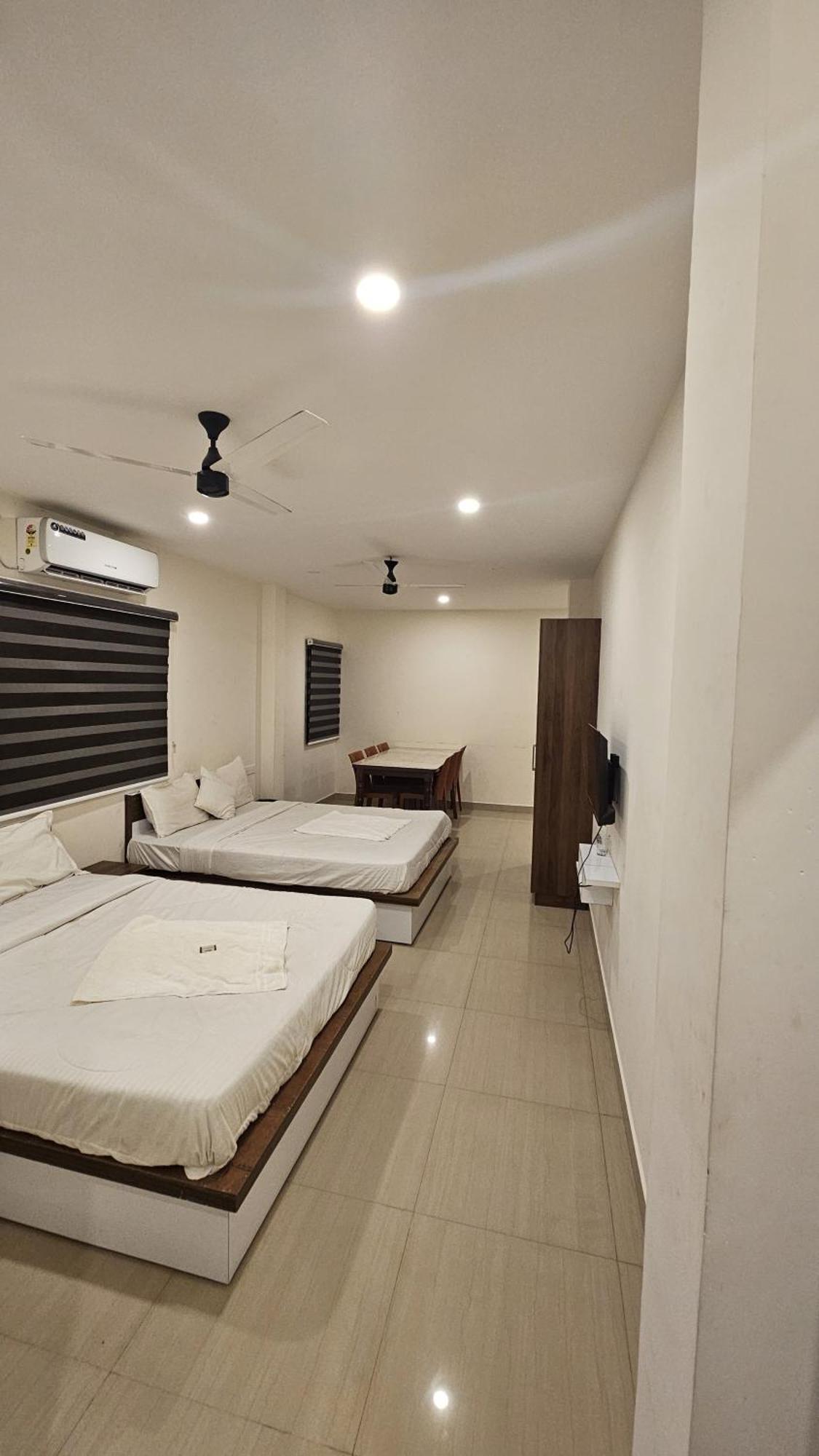 Kochi Heres Haut Residency מראה חיצוני תמונה