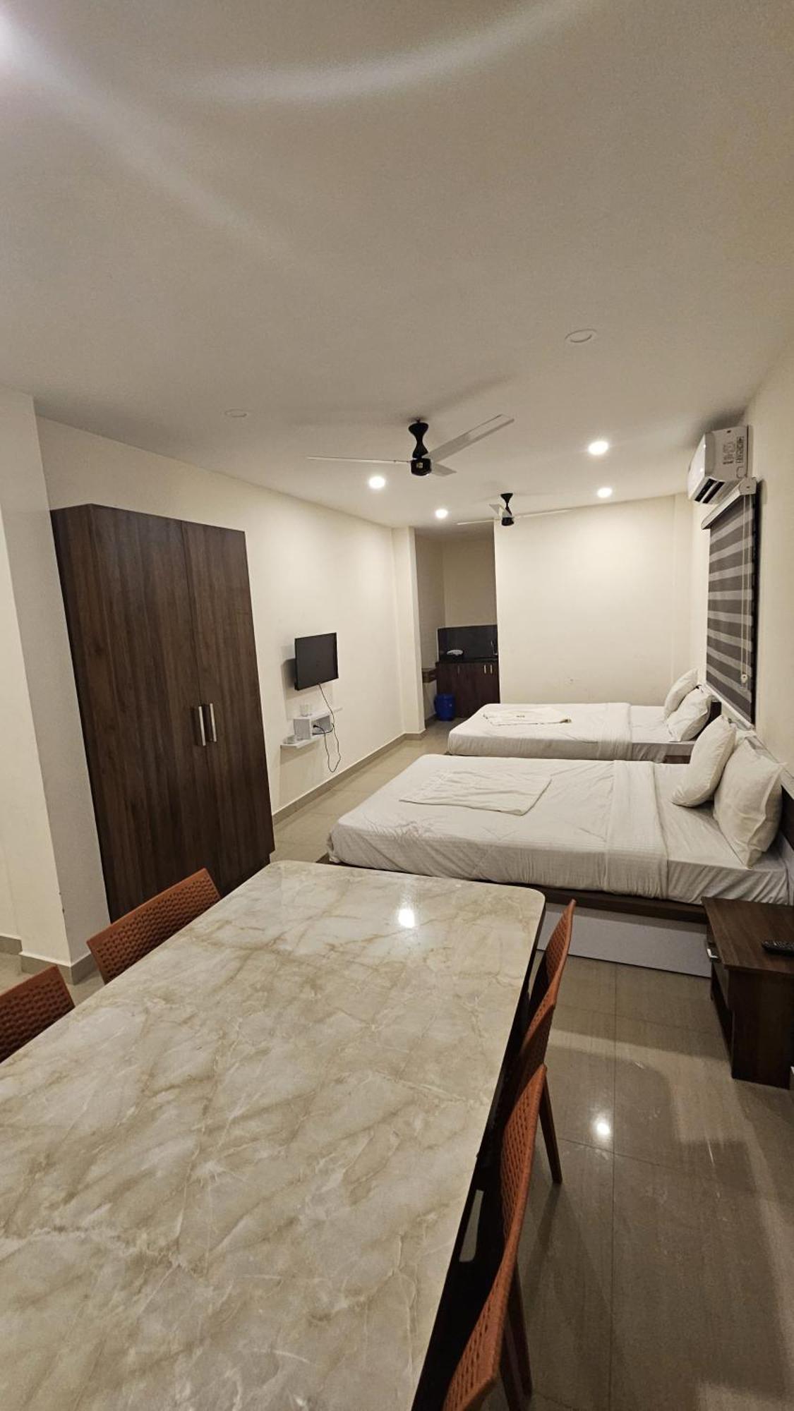 Kochi Heres Haut Residency מראה חיצוני תמונה