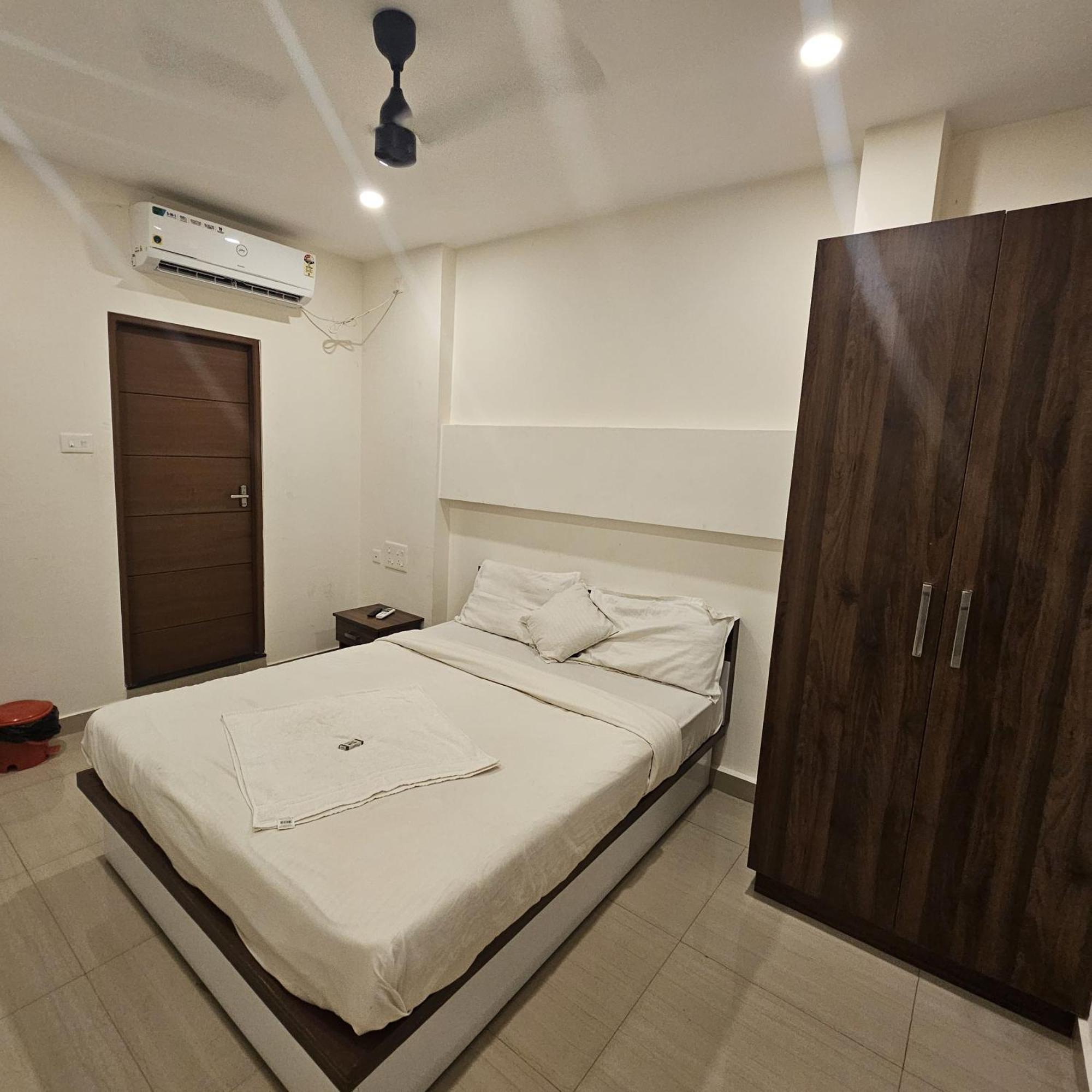 Kochi Heres Haut Residency מראה חיצוני תמונה