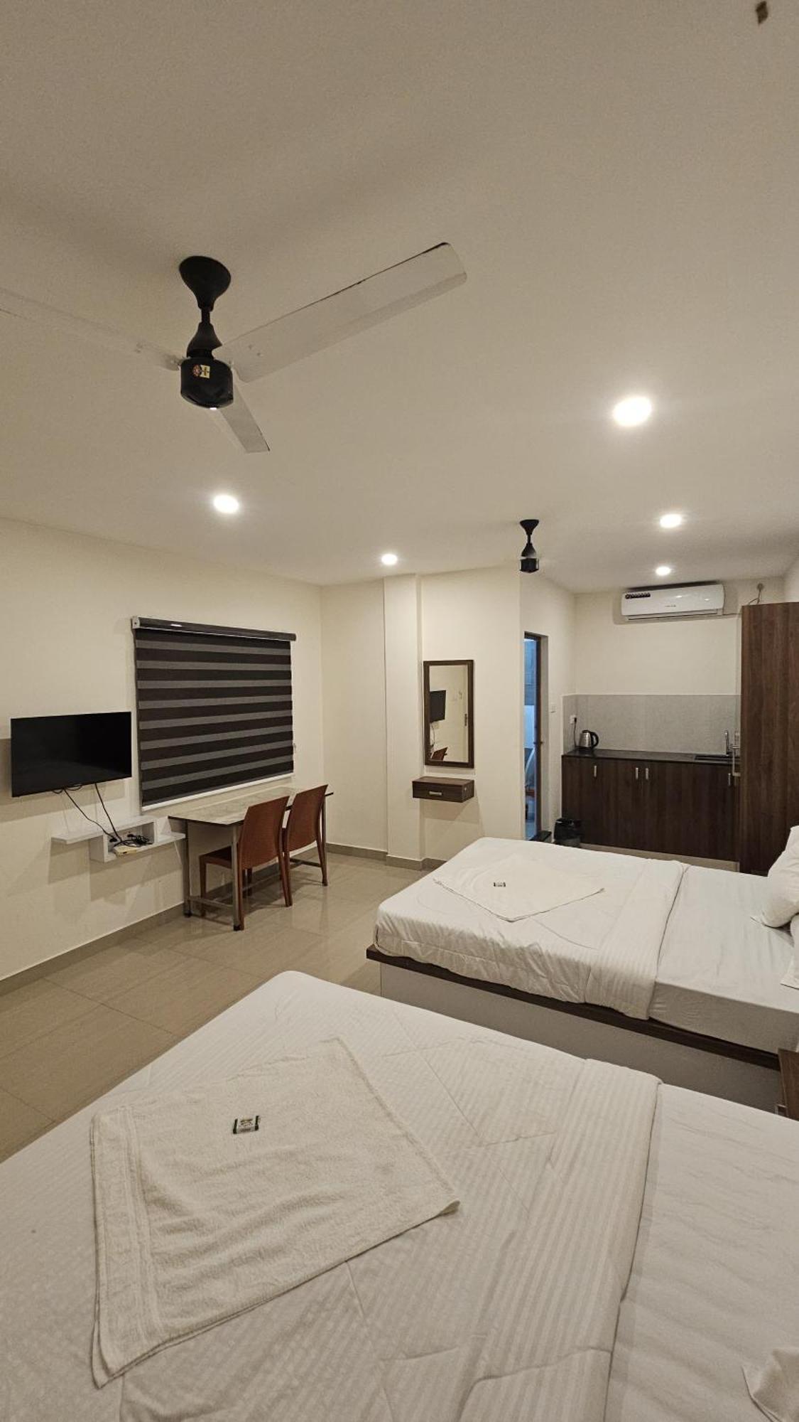 Kochi Heres Haut Residency מראה חיצוני תמונה