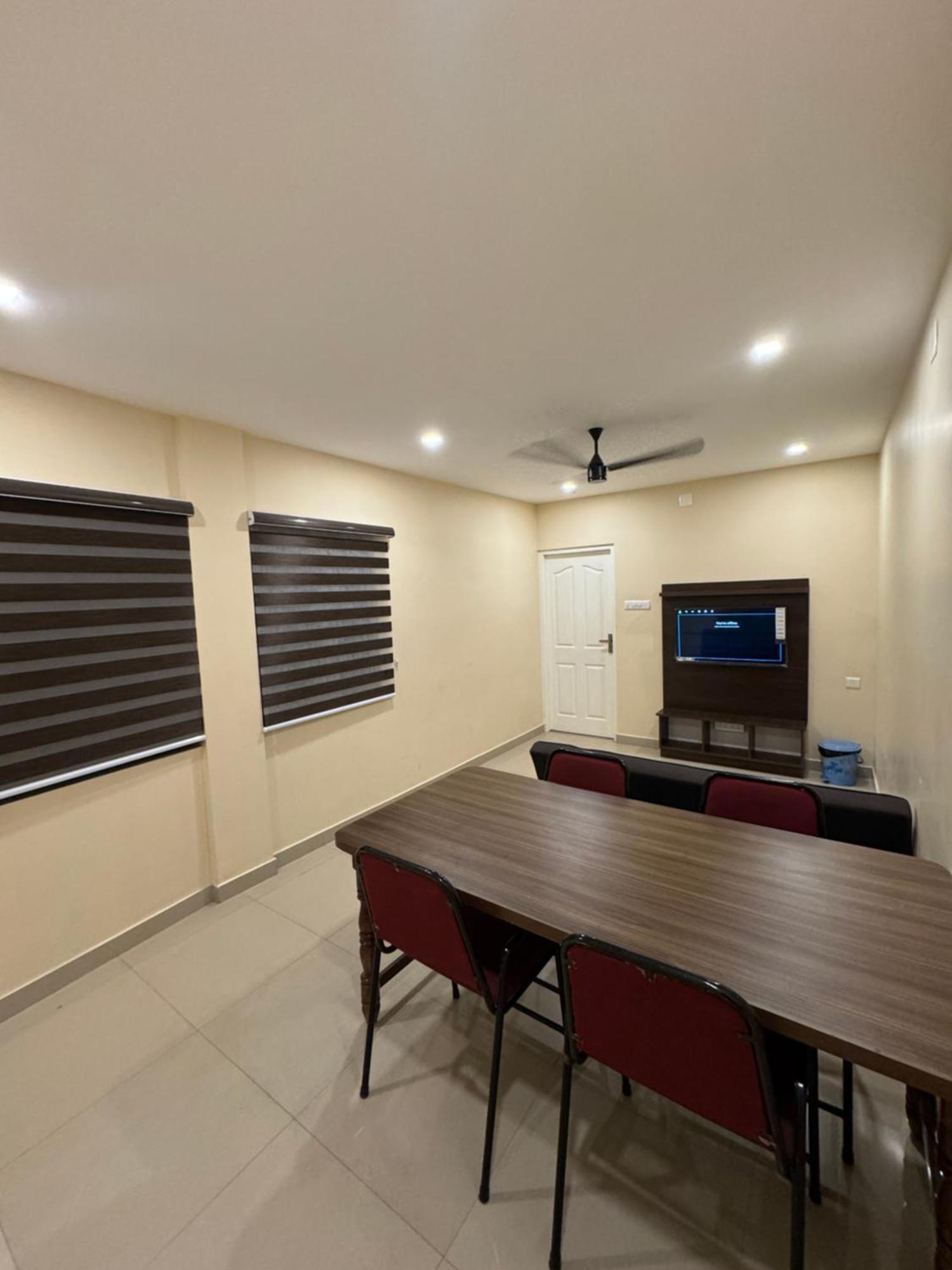 Kochi Heres Haut Residency מראה חיצוני תמונה